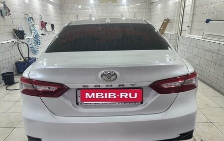 Toyota Camry, 2019 год, 2 430 000 рублей, 9 фотография