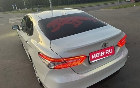 Toyota Camry, 2019 год, 2 430 000 рублей, 5 фотография