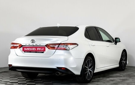Toyota Camry, 2021 год, 3 199 000 рублей, 7 фотография