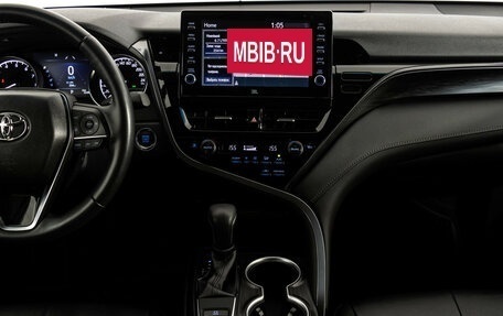 Toyota Camry, 2021 год, 3 199 000 рублей, 19 фотография