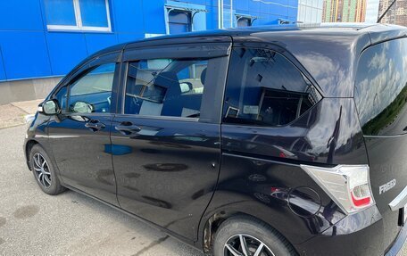 Honda Freed I, 2012 год, 1 200 000 рублей, 6 фотография