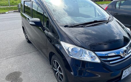 Honda Freed I, 2012 год, 1 200 000 рублей, 2 фотография