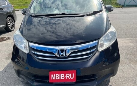 Honda Freed I, 2012 год, 1 200 000 рублей, 4 фотография