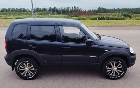 Chevrolet Niva I рестайлинг, 2012 год, 520 000 рублей, 4 фотография