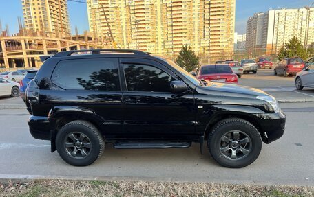 Toyota Land Cruiser Prado 120 рестайлинг, 2005 год, 2 250 000 рублей, 4 фотография