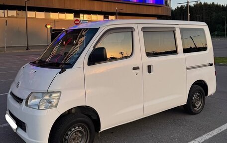 Toyota Town Ace IV, 2012 год, 1 100 000 рублей, 2 фотография