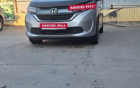 Honda Freed II, 2019 год, 1 650 000 рублей, 8 фотография