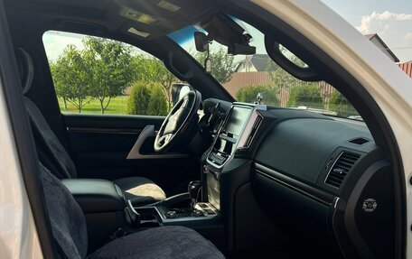 Toyota Land Cruiser 200, 2018 год, 8 000 000 рублей, 9 фотография
