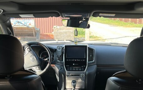 Toyota Land Cruiser 200, 2018 год, 8 000 000 рублей, 15 фотография