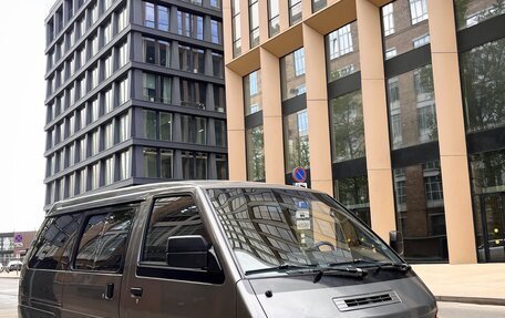 Nissan Vanette II, 1989 год, 670 000 рублей, 3 фотография