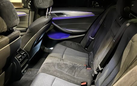 BMW 5 серия, 2018 год, 3 300 000 рублей, 8 фотография