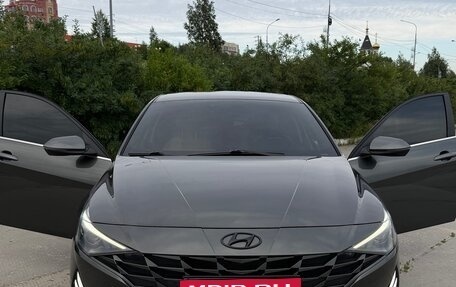 Hyundai Elantra, 2022 год, 2 290 000 рублей, 2 фотография