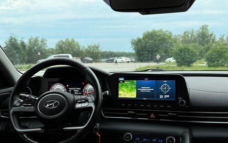 Hyundai Elantra, 2022 год, 2 290 000 рублей, 8 фотография