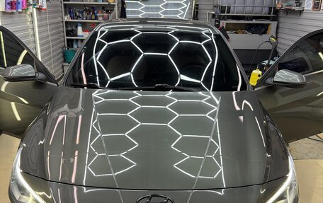 Hyundai Elantra, 2022 год, 2 290 000 рублей, 19 фотография