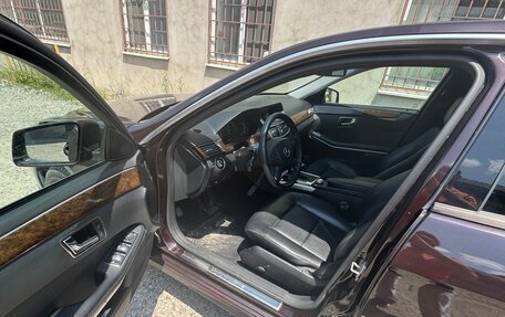 Mercedes-Benz E-Класс, 2011 год, 1 080 000 рублей, 8 фотография