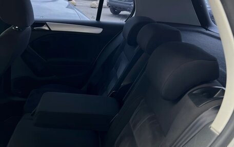 Volkswagen Golf VI, 2011 год, 850 000 рублей, 8 фотография
