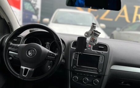 Volkswagen Golf VI, 2011 год, 850 000 рублей, 4 фотография