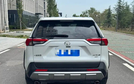 Toyota RAV4, 2022 год, 2 750 099 рублей, 5 фотография
