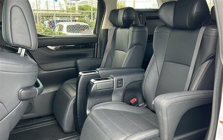 Toyota Alphard III, 2021 год, 3 397 000 рублей, 19 фотография