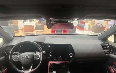 Lexus NX, 2022 год, 3 515 000 рублей, 6 фотография