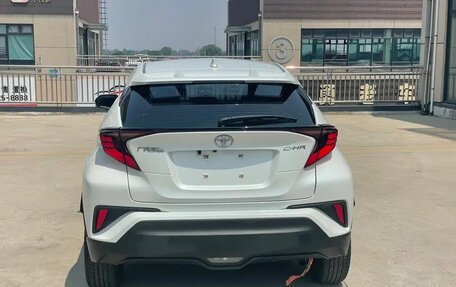 Toyota C-HR I рестайлинг, 2021 год, 1 790 099 рублей, 5 фотография