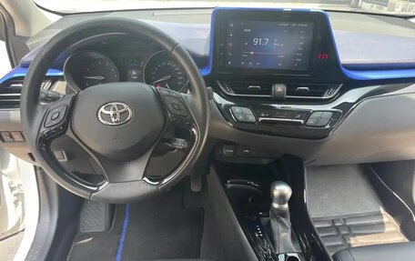 Toyota C-HR I рестайлинг, 2021 год, 1 790 099 рублей, 10 фотография