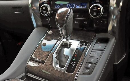 Toyota Alphard III, 2021 год, 3 397 000 рублей, 13 фотография