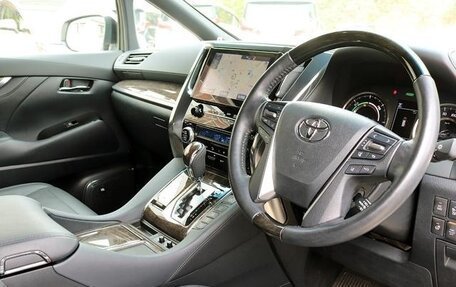 Toyota Alphard III, 2021 год, 3 397 000 рублей, 23 фотография