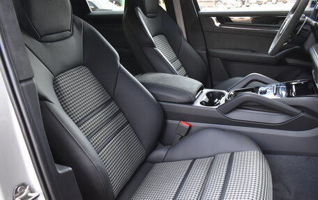 Porsche Cayenne III, 2025 год, 23 900 000 рублей, 16 фотография