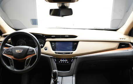Cadillac XT5 I рестайлинг, 2017 год, 2 530 000 рублей, 11 фотография