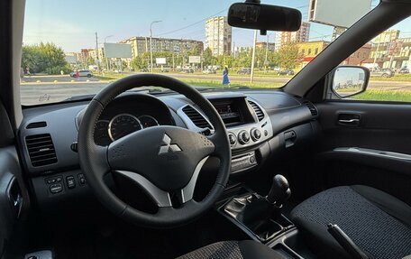 Mitsubishi L200 IV рестайлинг, 2014 год, 1 360 000 рублей, 6 фотография