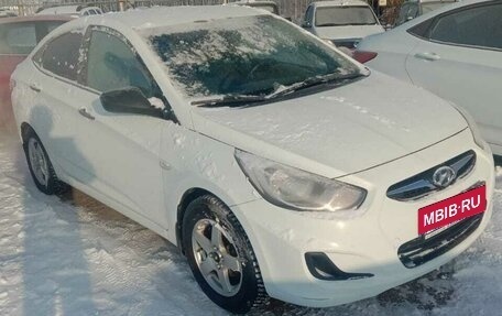 Hyundai Solaris II рестайлинг, 2013 год, 750 000 рублей, 4 фотография