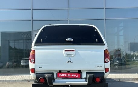 Mitsubishi L200 IV рестайлинг, 2014 год, 1 360 000 рублей, 4 фотография