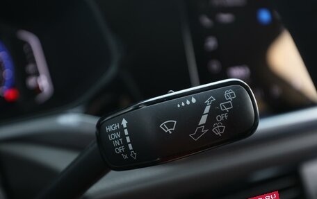 Volkswagen Taos, 2021 год, 2 915 000 рублей, 18 фотография