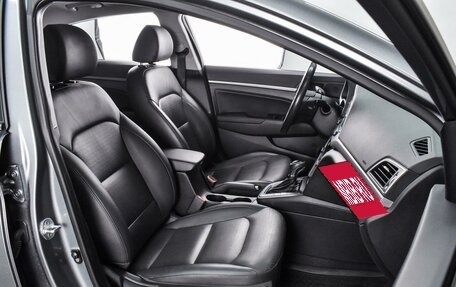Hyundai Elantra VI рестайлинг, 2018 год, 1 769 000 рублей, 8 фотография