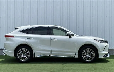 Toyota Harrier, 2021 год, 2 897 000 рублей, 3 фотография