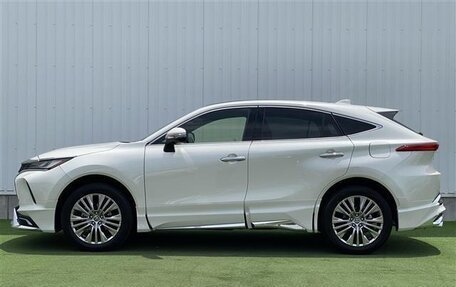 Toyota Harrier, 2021 год, 2 897 000 рублей, 4 фотография