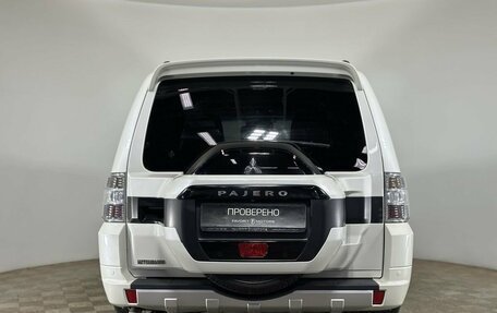 Mitsubishi Pajero IV, 2015 год, 2 700 000 рублей, 3 фотография