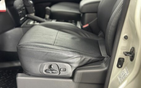 Mitsubishi Pajero IV, 2015 год, 2 700 000 рублей, 10 фотография
