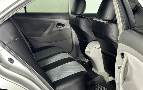 Toyota Camry, 2009 год, 750 000 рублей, 16 фотография