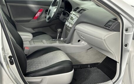 Toyota Camry, 2009 год, 750 000 рублей, 14 фотография