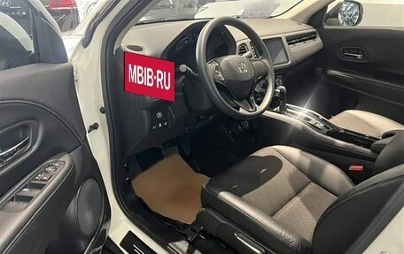 Honda Vezel, 2021 год, 1 840 000 рублей, 10 фотография