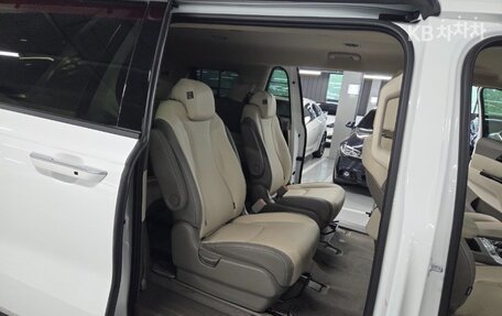 KIA Carnival, 2022 год, 3 800 001 рублей, 16 фотография