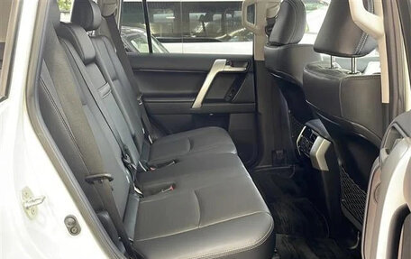 Toyota Land Cruiser Prado 150 рестайлинг 2, 2021 год, 3 217 000 рублей, 19 фотография