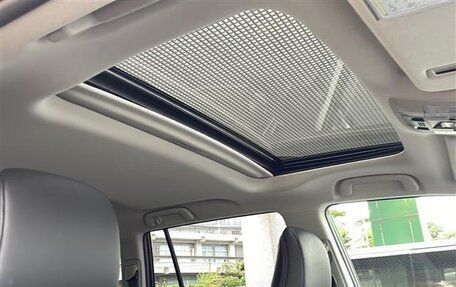 Toyota Land Cruiser Prado 150 рестайлинг 2, 2021 год, 3 217 000 рублей, 14 фотография