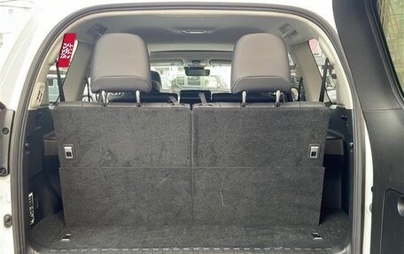 Toyota Land Cruiser Prado 150 рестайлинг 2, 2021 год, 3 217 000 рублей, 22 фотография