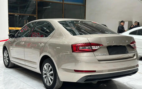 Skoda Octavia, 2022 год, 1 464 000 рублей, 2 фотография