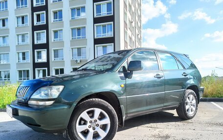 Lexus RX IV рестайлинг, 2001 год, 920 000 рублей, 2 фотография