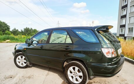 Lexus RX IV рестайлинг, 2001 год, 920 000 рублей, 3 фотография