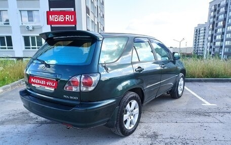 Lexus RX IV рестайлинг, 2001 год, 920 000 рублей, 6 фотография